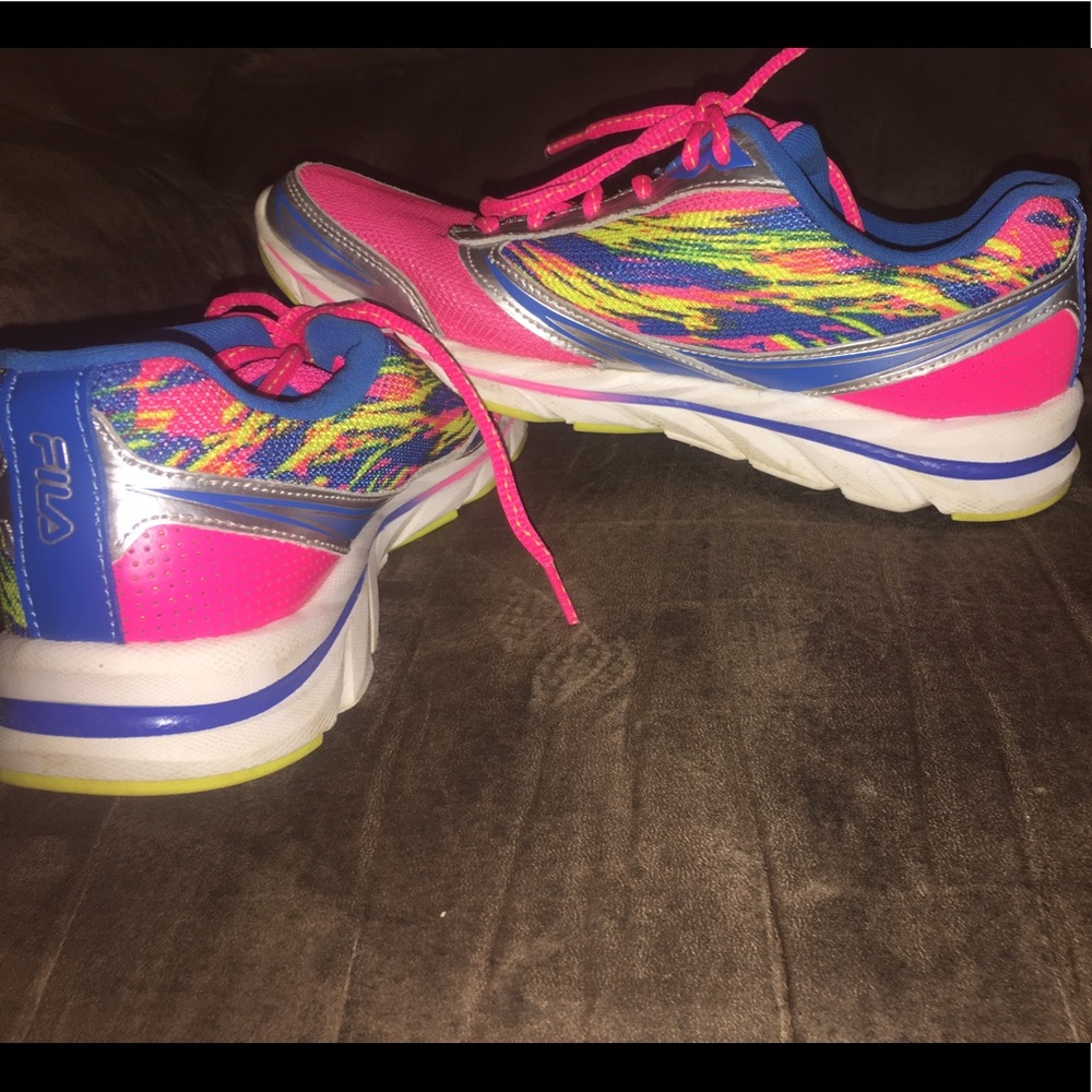 Fila tennis shoes